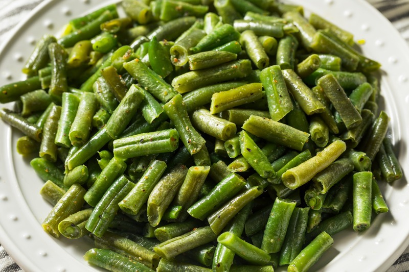 Homemade Sauteed Cooked Green Beans with Garlic and Lemon